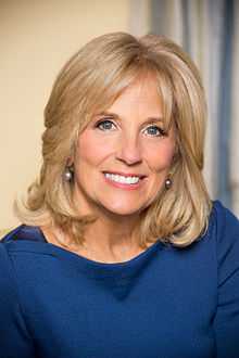 (英语:jill tracy biden,1951年6月3日-),婚前原姓雅各布斯(jacobs)