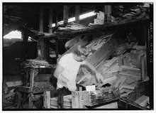 A shingle weaver 