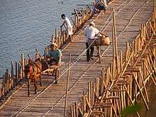 Pont de bambou  (Kompong Cham, Cambodge 2011).