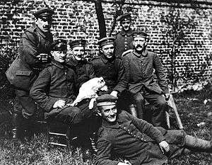 Adolf Hitler (à droite), soldat en 1915.