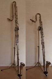 Clarinettes à bocal : clarinettes contrebasse et contralto.