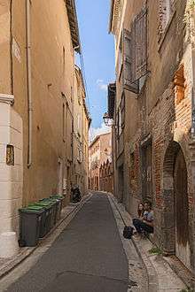 Une rue pittoresque du vieux Toulouse.