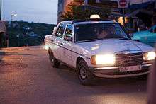 Grand taxi en fin de journée à Chefchaouen