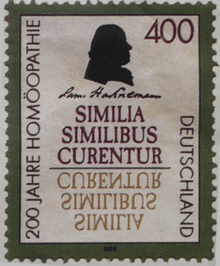 Timbre allemand célébrant les 200 ans de l'homéopathie en reprenant l'axiome édité par Hahnemann : « similia similibus curentur »