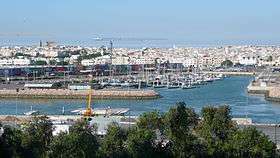 Vue depuis Rabat (capitale administrative du royaume) sur la marina de Salé.