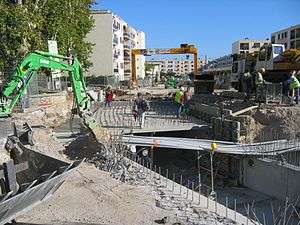 Travaux importants, ici l'intégration du tramway conduit au recalibrage d'une rivière souterraine (Montpellier– 2e ligne)