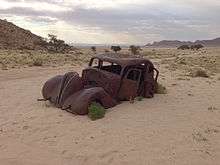 Voiture abandonnée dans le désert du Namib