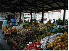 Étal sur le marché de Cayenne