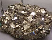 Cristaux de pyrite