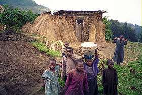 Enfants rwandais dans le parc national des volcans.