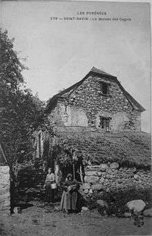 Maisons de cagots dans le quartier Mailhòc (maillet de bois), Saint-Savin, carte postale ancienne (1906). Cette maison aurait été démolie.